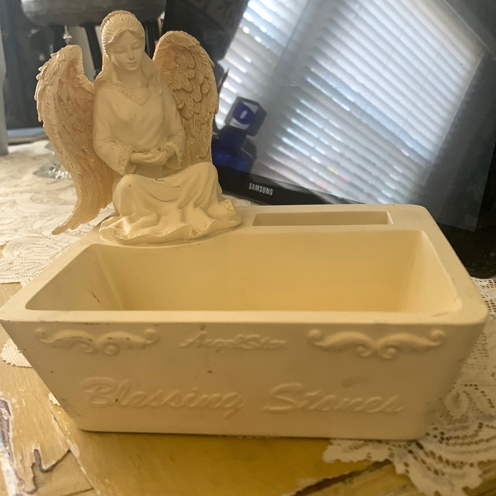 Angel Desk Organizer